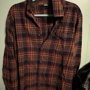 American Eagle Outfitters Men's Plaid Shirt - Red and Black